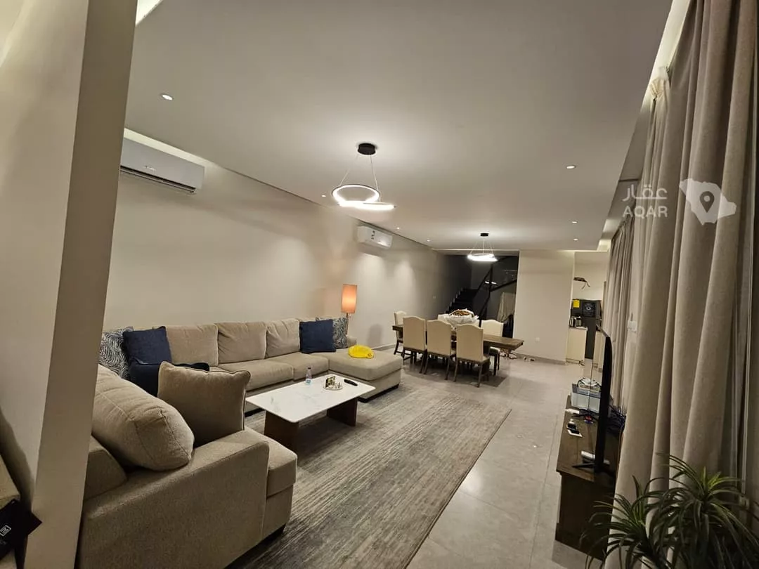 4 bedroom villa in Shawran, Madinah 4