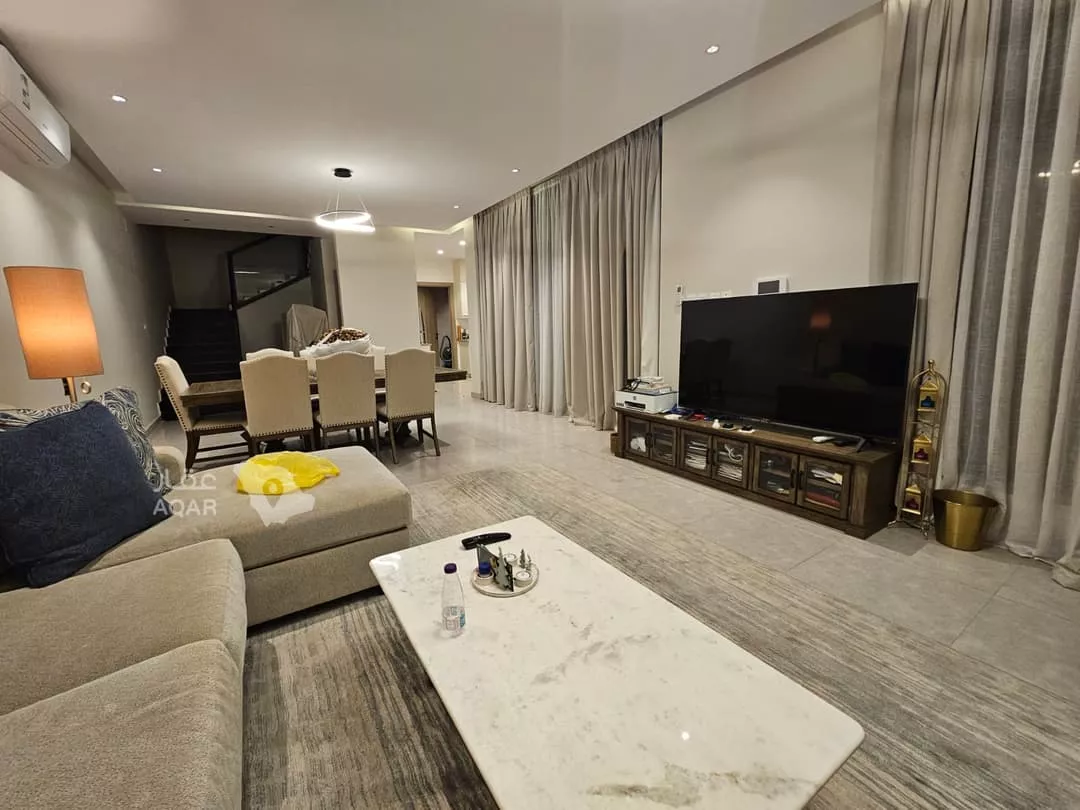 4 bedroom villa in Shawran, Madinah 5