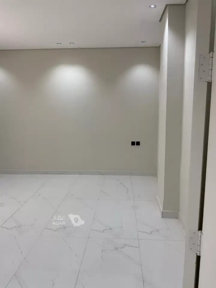 10 bedroom building in Hittin, Riyadh 15