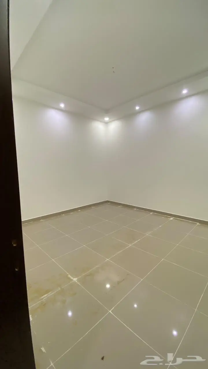 3 bedroom apartment in Al Yaqout, Jeddah 7