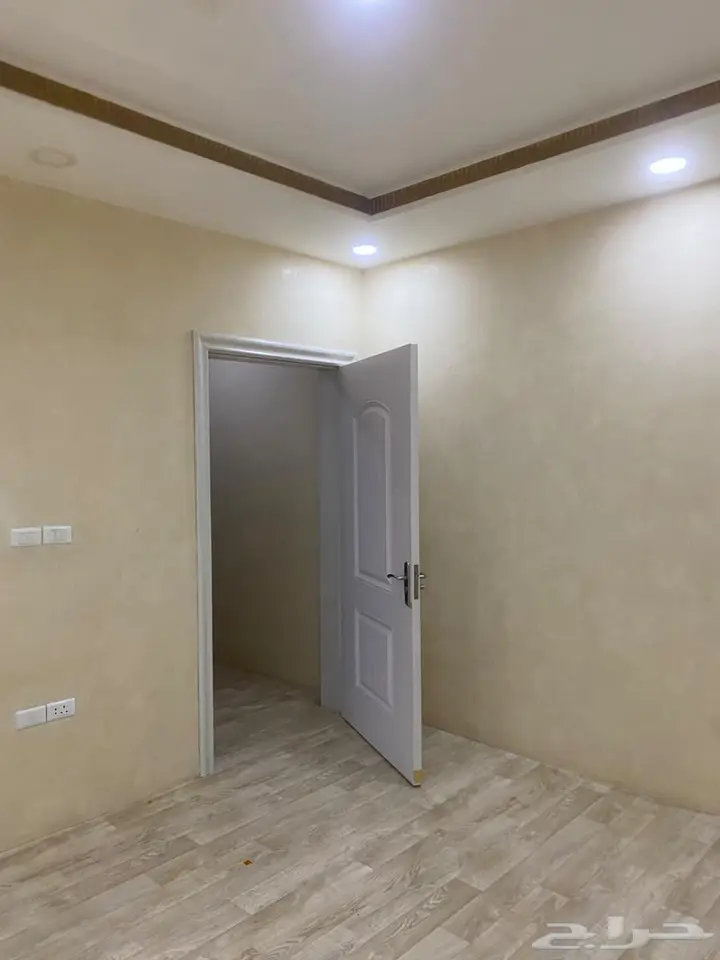 4 bedroom apartment in Al Rabwa, Jeddah 4