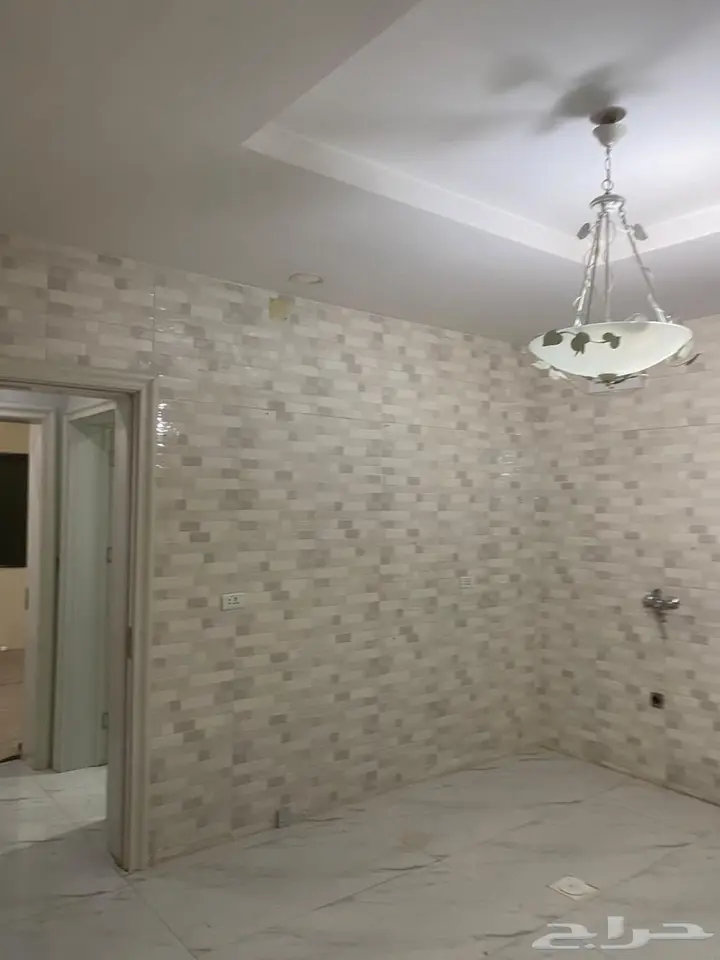 4 bedroom apartment in Al Rabwa, Jeddah 5