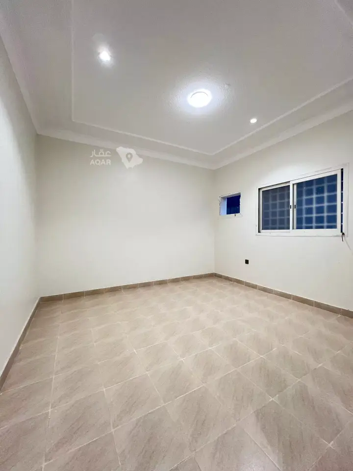 3 bedroom apartment in Al Rabwa, Riyadh 3