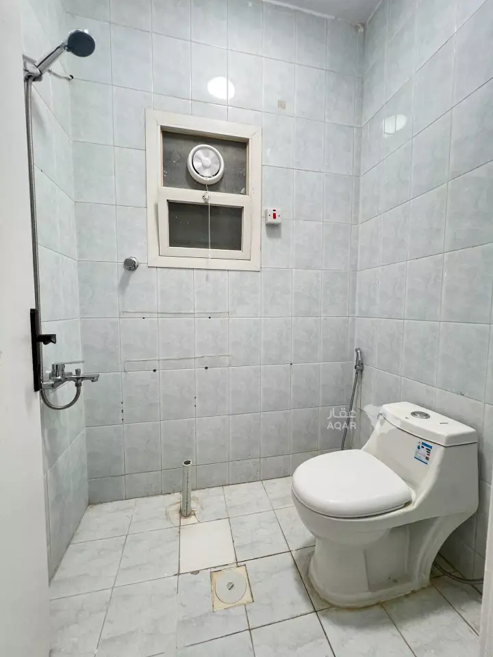 3 bedroom apartment in Al Rabwa, Riyadh 7