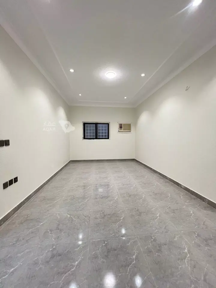 3 bedroom apartment in Al Rabwa, Riyadh 4