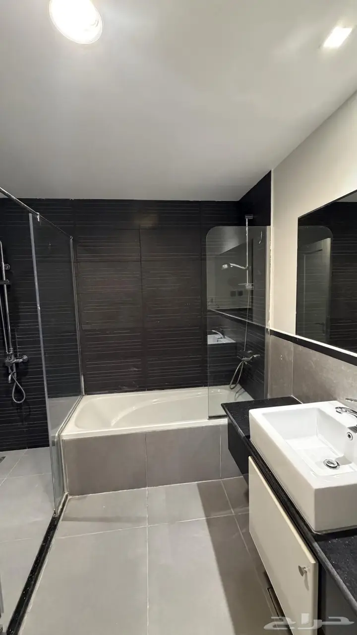7 bedroom villa in Al Nahda, Eastern Province 20