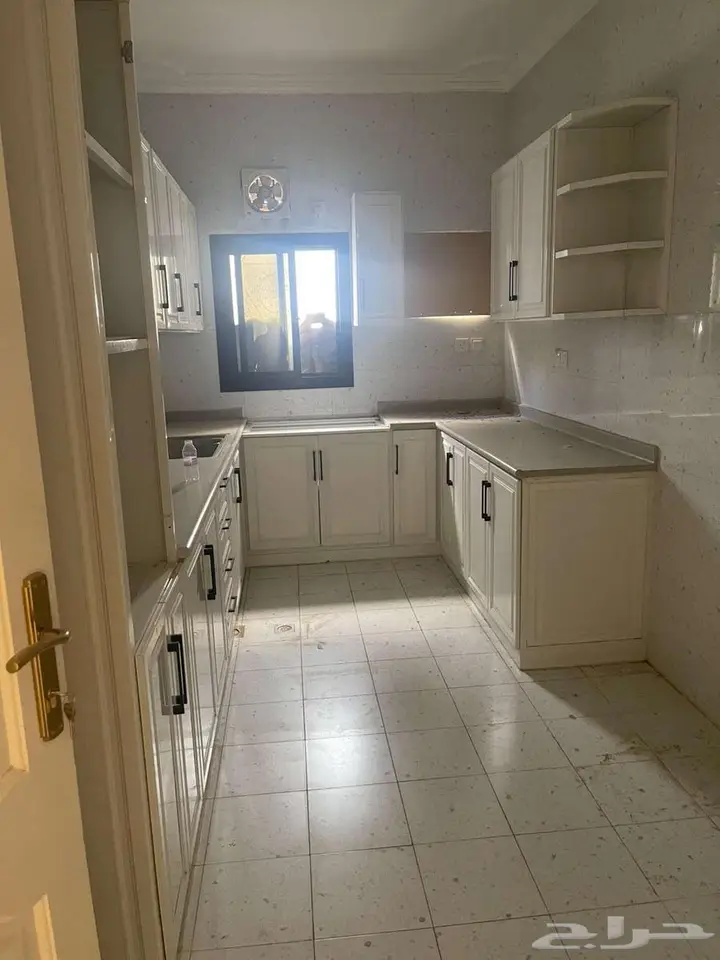 5 bedroom apartment in Bir Uthman, Madinah 4