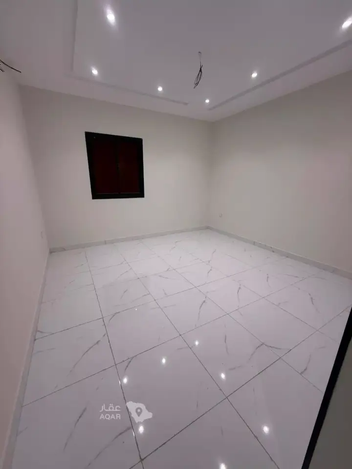 4 bedroom apartment in Al Rabwa, Jeddah 5