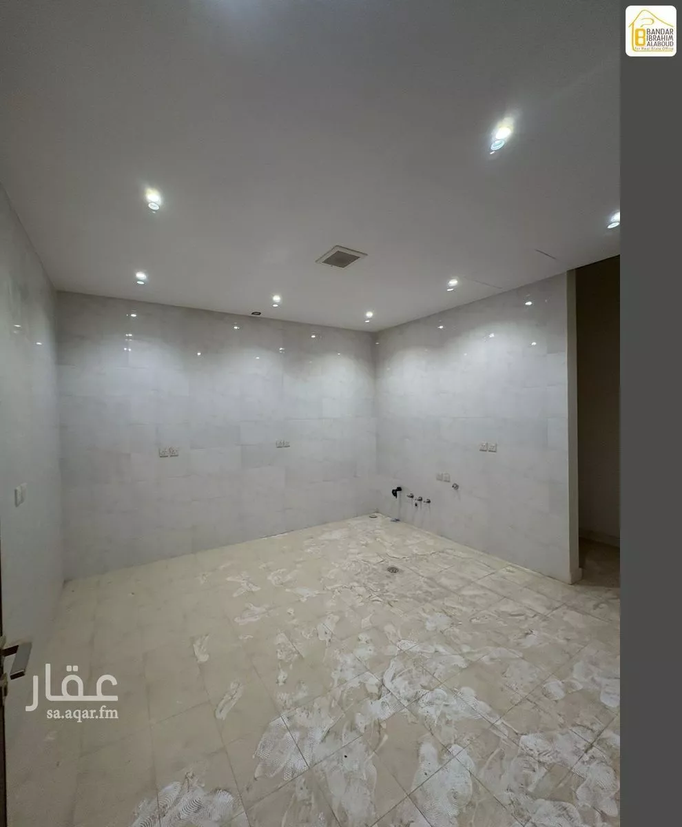 دور 4 غرف في النرجس 13