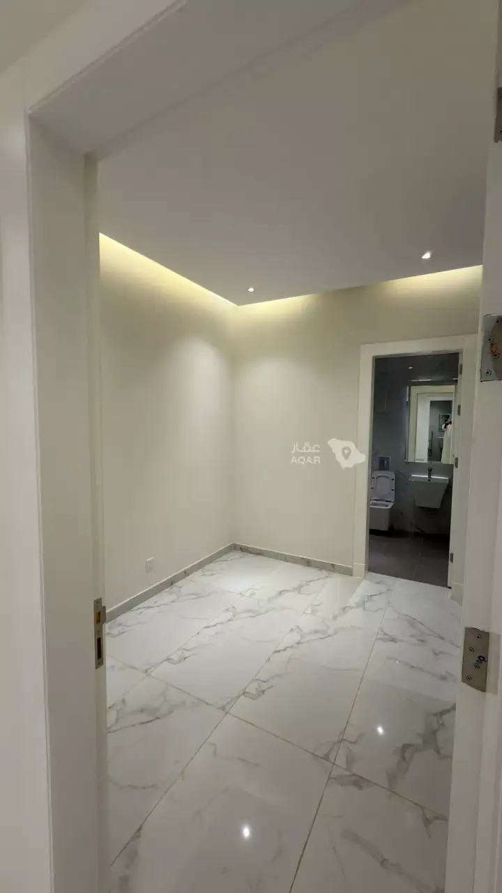 3 bedroom apartment in Irqah, Riyadh 11