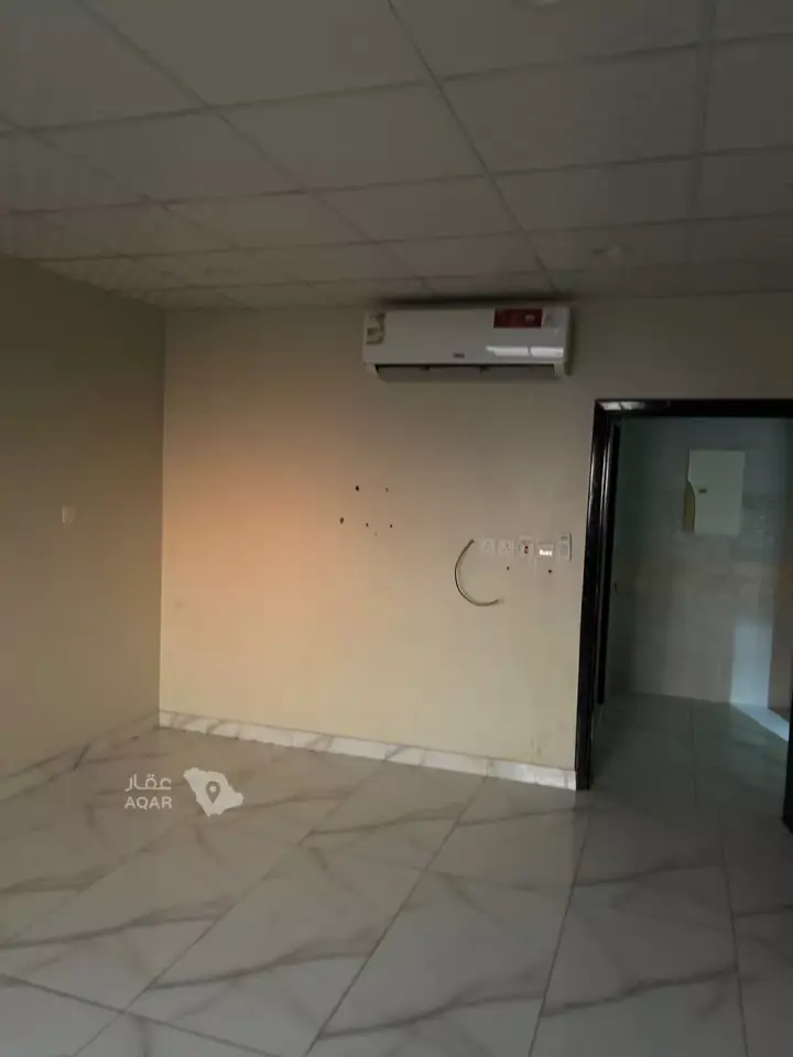 3 bedroom apartment in Al Salam, Madinah 4