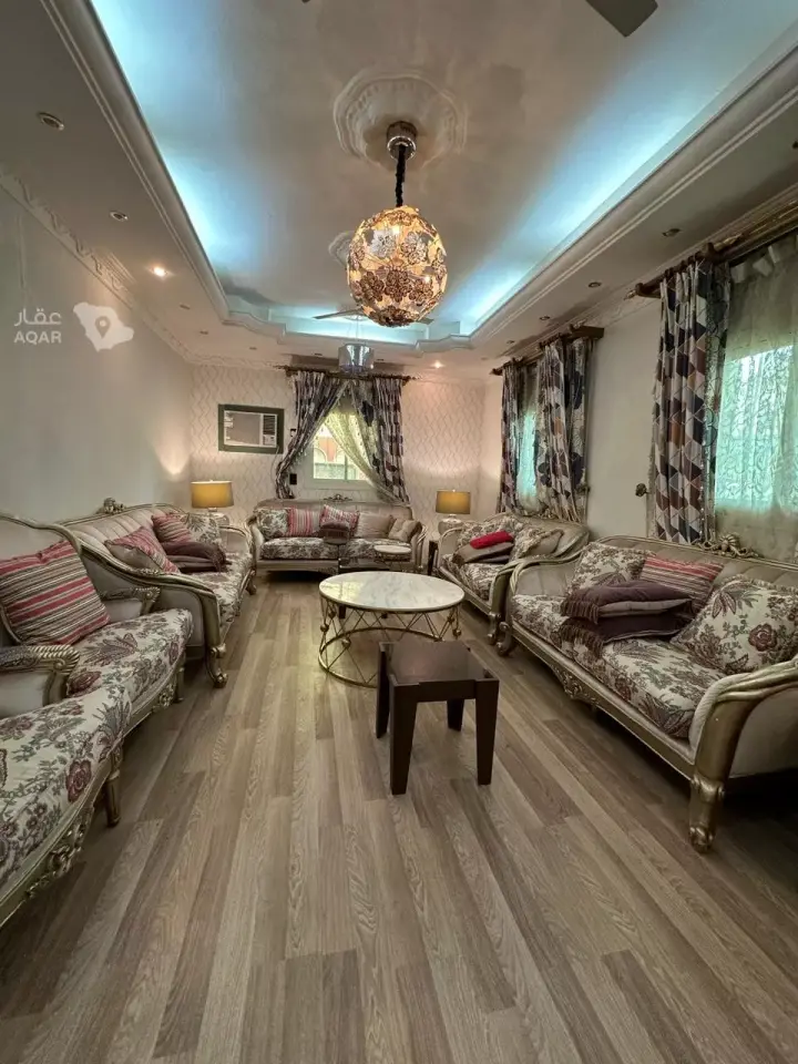 5 bedroom apartment in Al Qafilah, Khamis Mushait 29