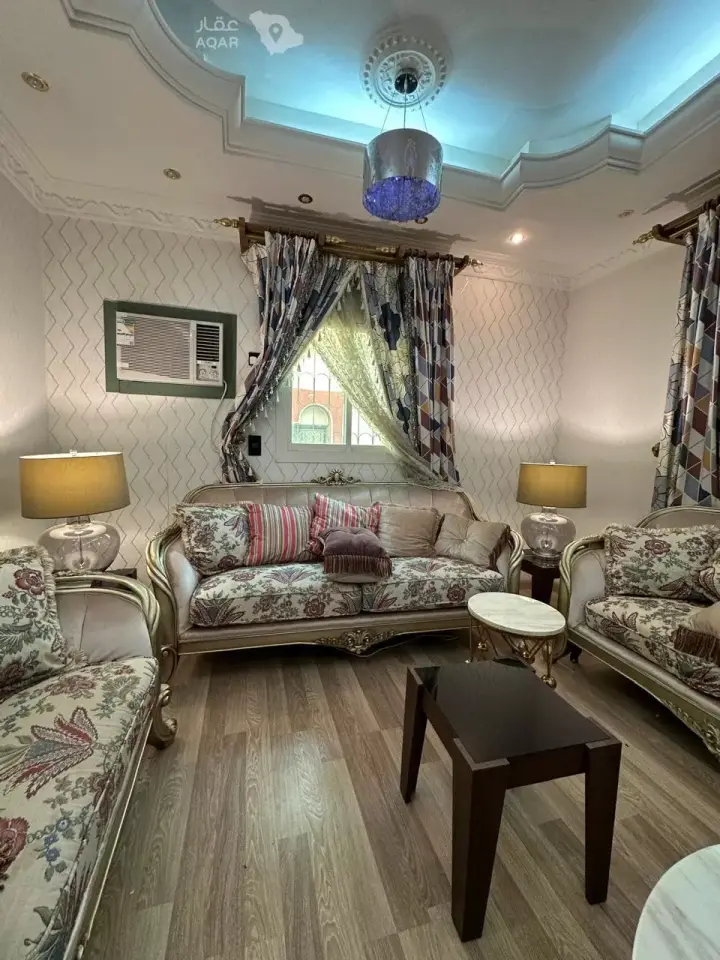 5 bedroom apartment in Al Qafilah, Khamis Mushait 30