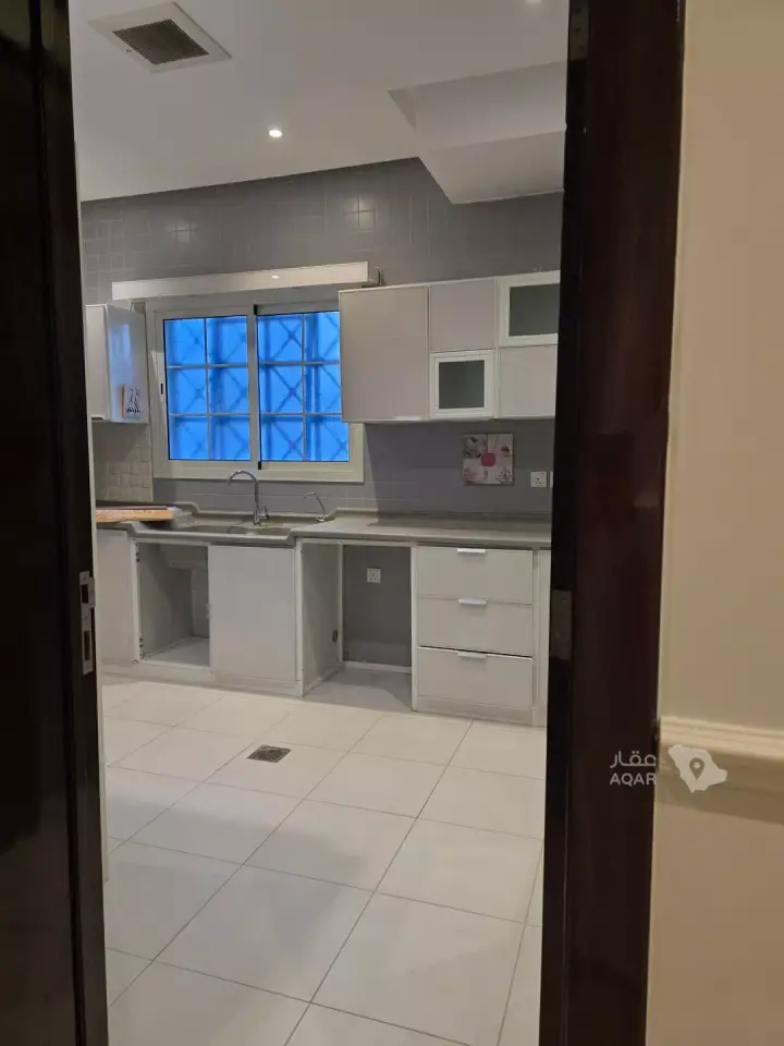 3 bedroom apartment in Al Nuzhah, Riyadh 14