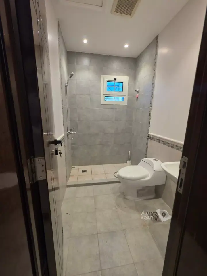 3 bedroom apartment in Al Nuzhah, Riyadh 13