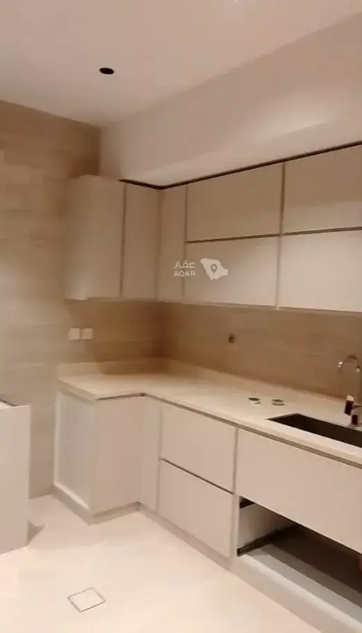 5 bedroom apartment in Al Rabie, Khamis Mushait 24