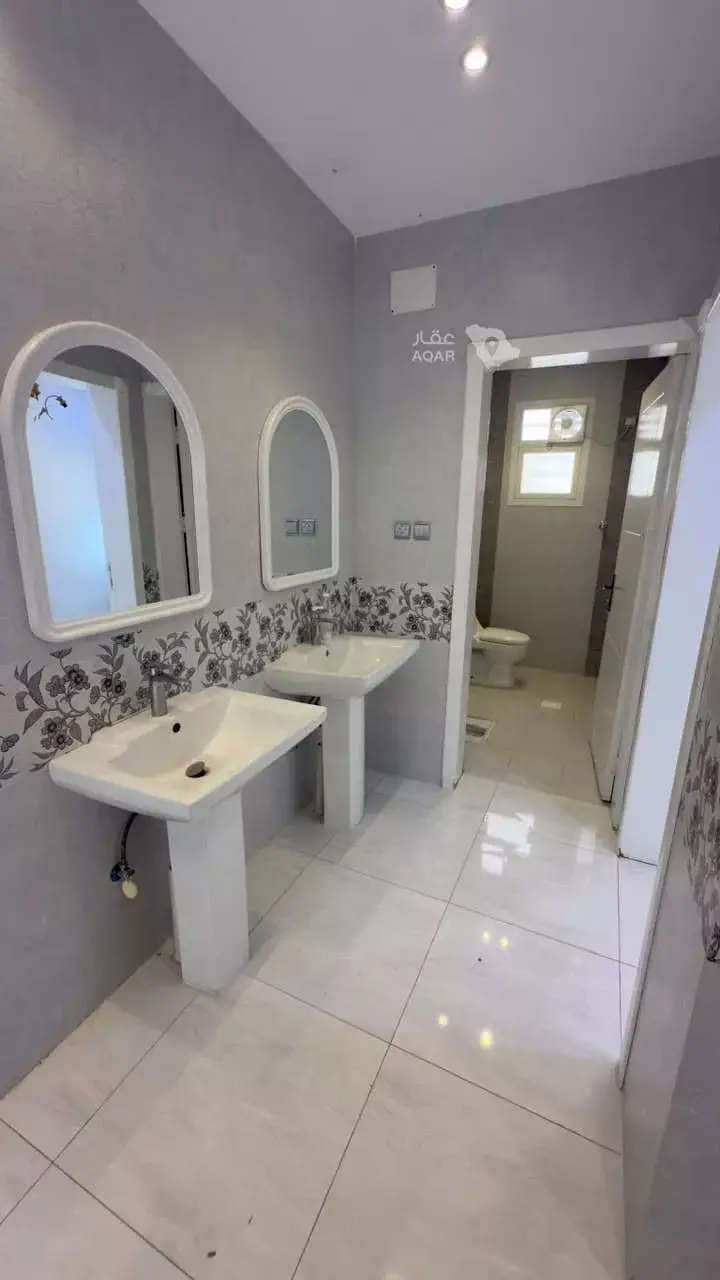 5 bedroom apartment in Al Rabie, Khamis Mushait 16
