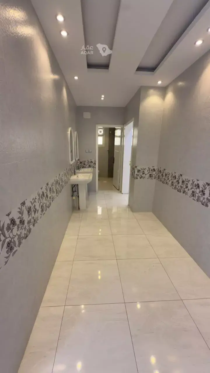 5 bedroom apartment in Al Rabie, Khamis Mushait 15