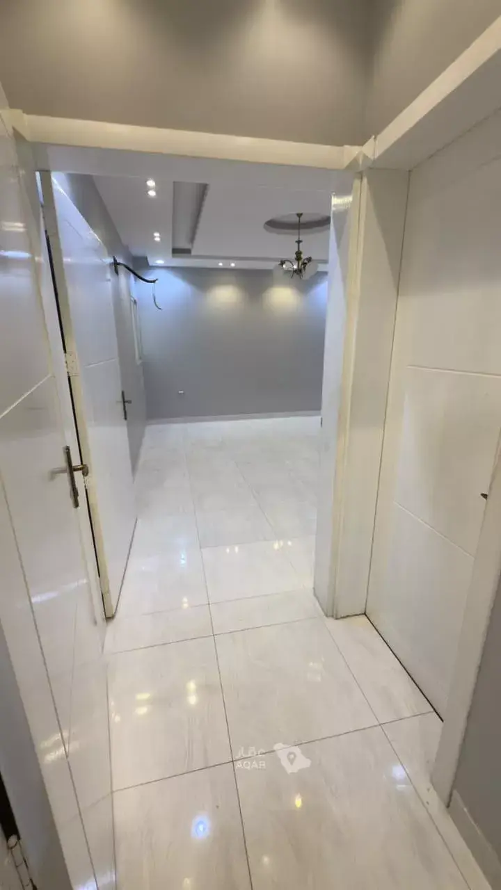 5 bedroom apartment in Al Rabie, Khamis Mushait