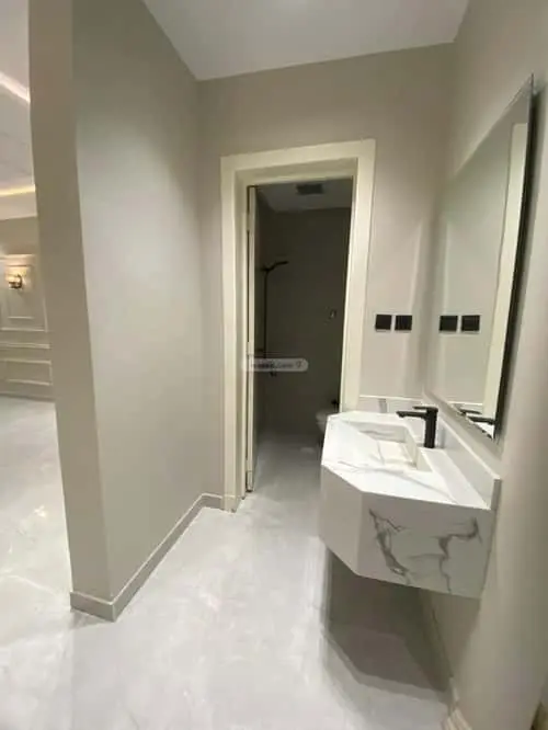 4 bedroom apartment in Dhahrat Laban, Riyadh 5
