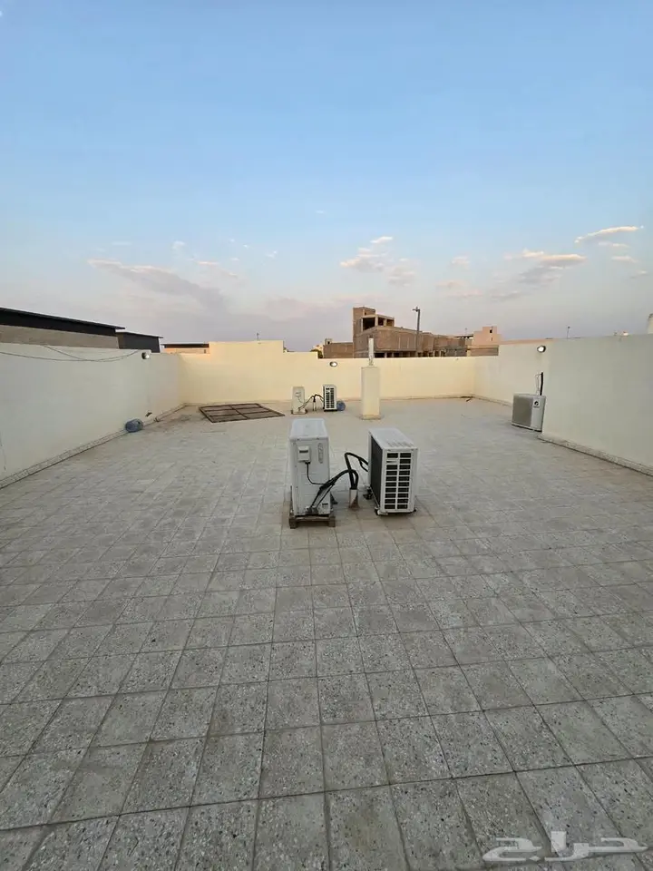 4 bedroom apartment in Al Ranuna, Madinah 9