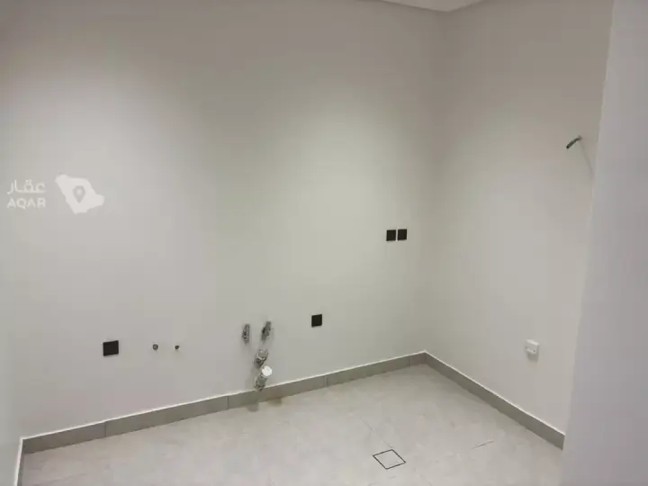3 bedroom apartment in Mishrifah, Jeddah 4