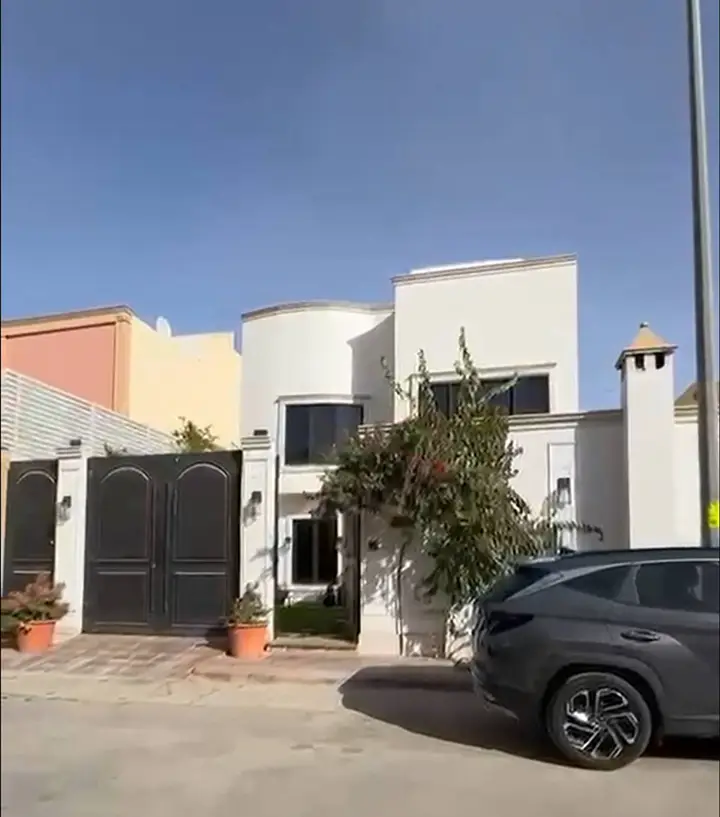 4 bedroom villa in Qurtubah, Riyadh