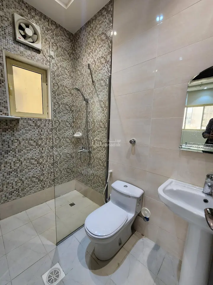 4 bedroom apartment in Al Baghdadiyah Al Gharbiyah, Jeddah 5