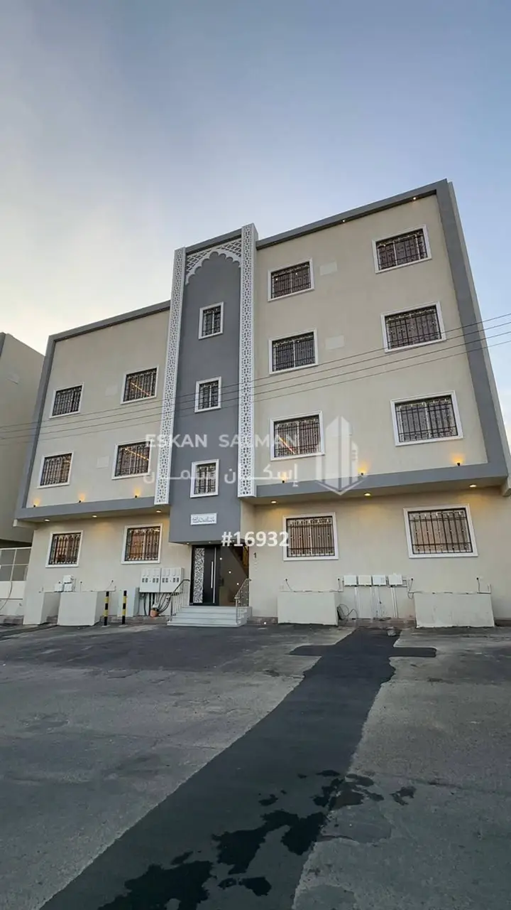 4 bedroom apartment in Al Halqah Al Gharbia, Taif