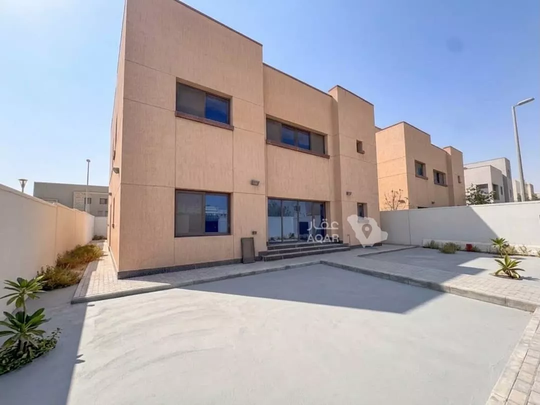 3 bedroom villa in Aramco, Eastern Province 16