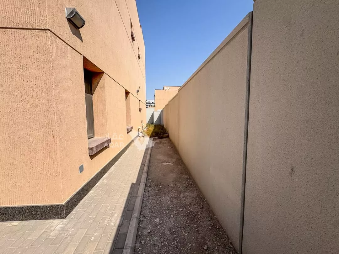 3 bedroom villa in Aramco, Eastern Province 11