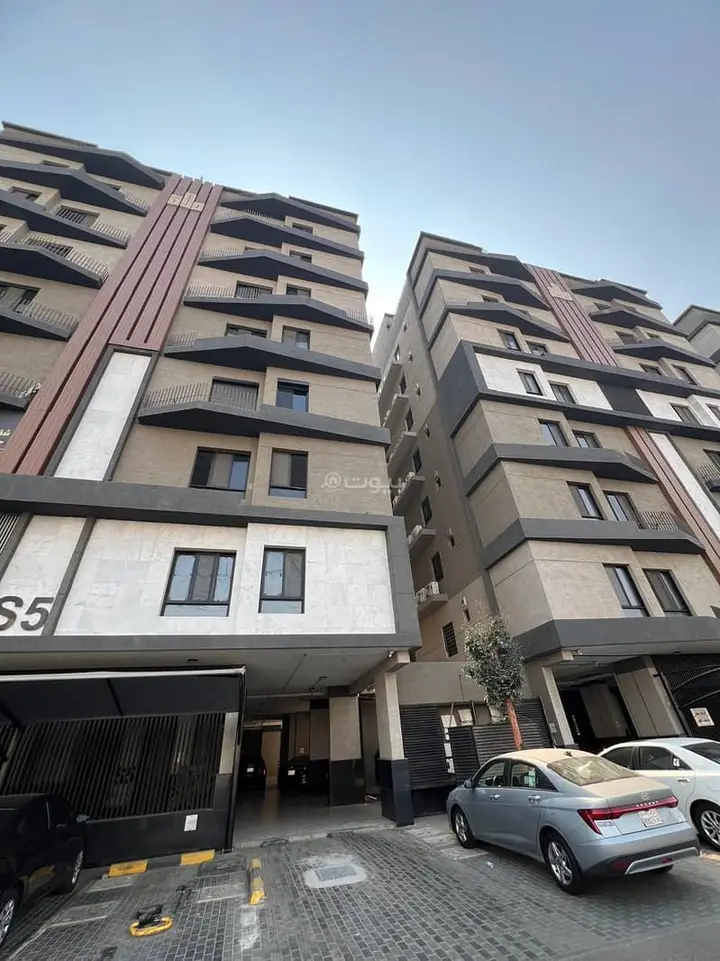3 bedroom apartment in Al Nuzhah, Jeddah 2