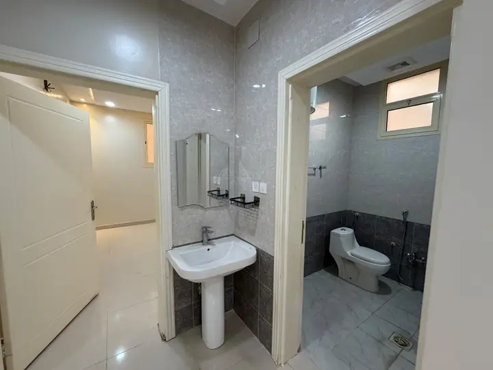4 bedroom apartment in Al Nahda, Qassim Region 5