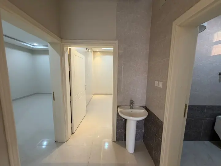 4 bedroom apartment in Al Nahda, Qassim Region 7