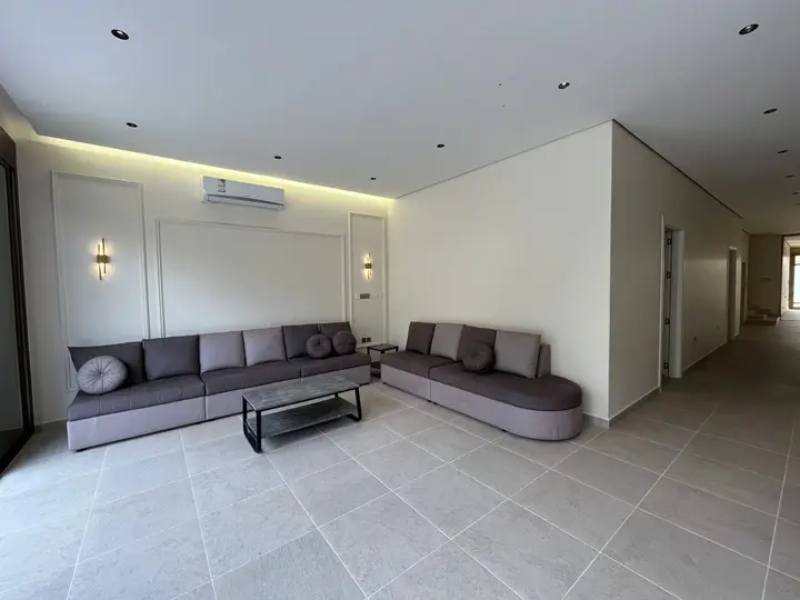 6 bedroom villa in Al Basateen, Qassim Region 4