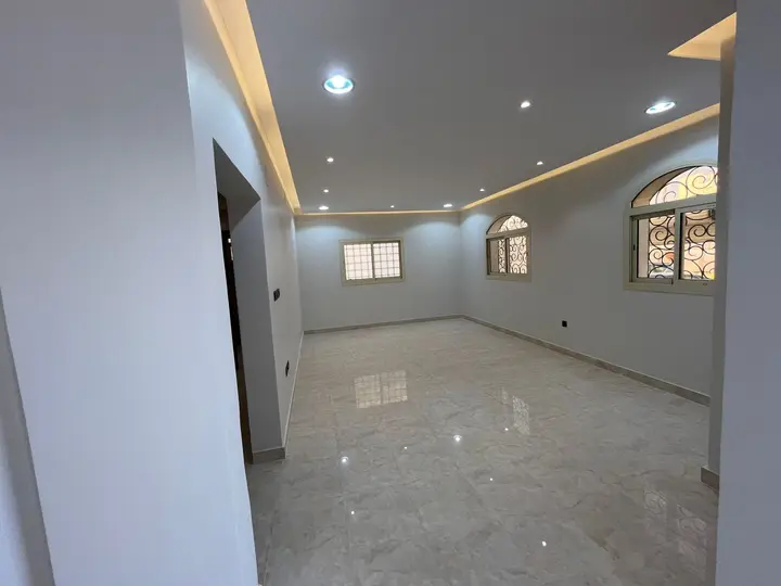 5 bedroom villa in المليداء, Qassim Region 9