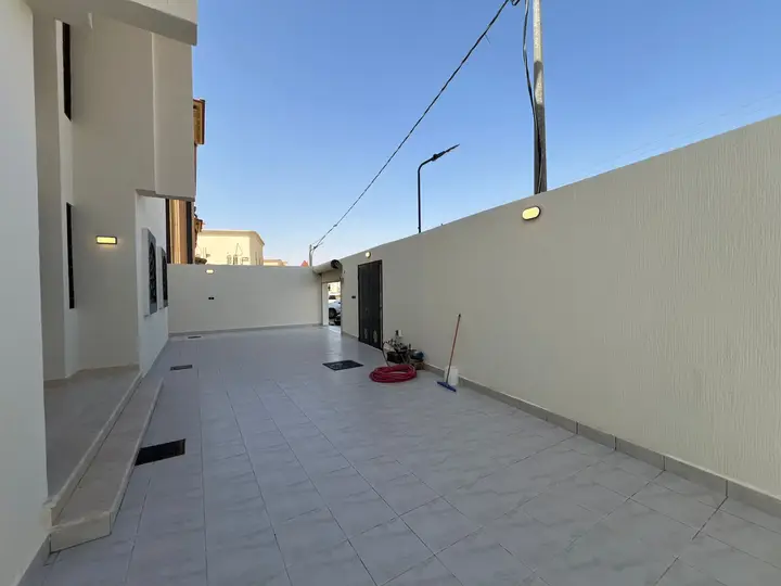 5 bedroom villa in المليداء, Qassim Region 12