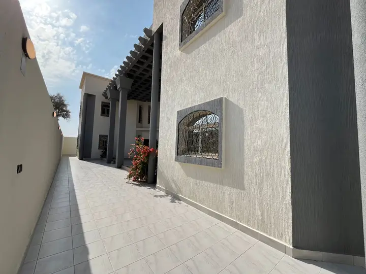 5 bedroom villa in المليداء, Qassim Region 3