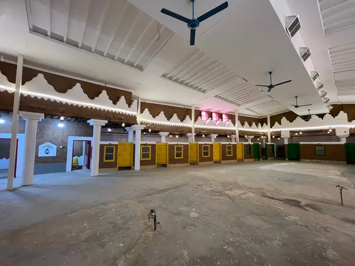shop in Al Safa, Qassim Region 9
