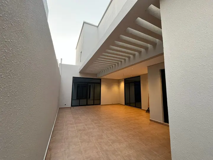 3 bedroom villa in As Sadafah, Eastern Province 2