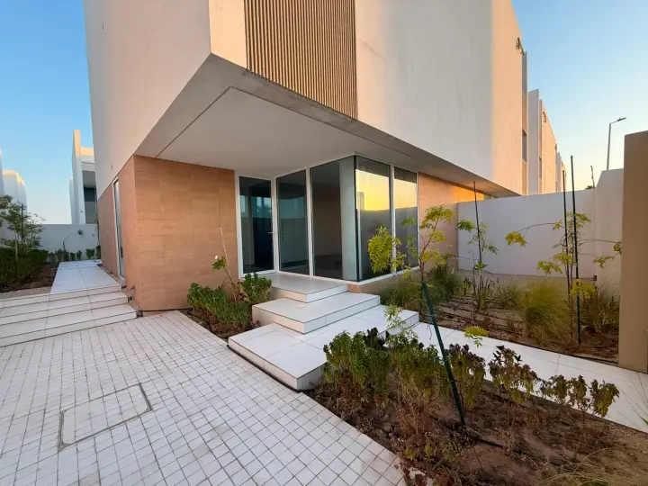 4 bedroom villa in As Sadafah, Eastern Province 3
