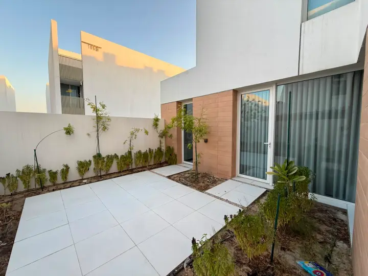 4 bedroom villa in As Sadafah, Eastern Province 2
