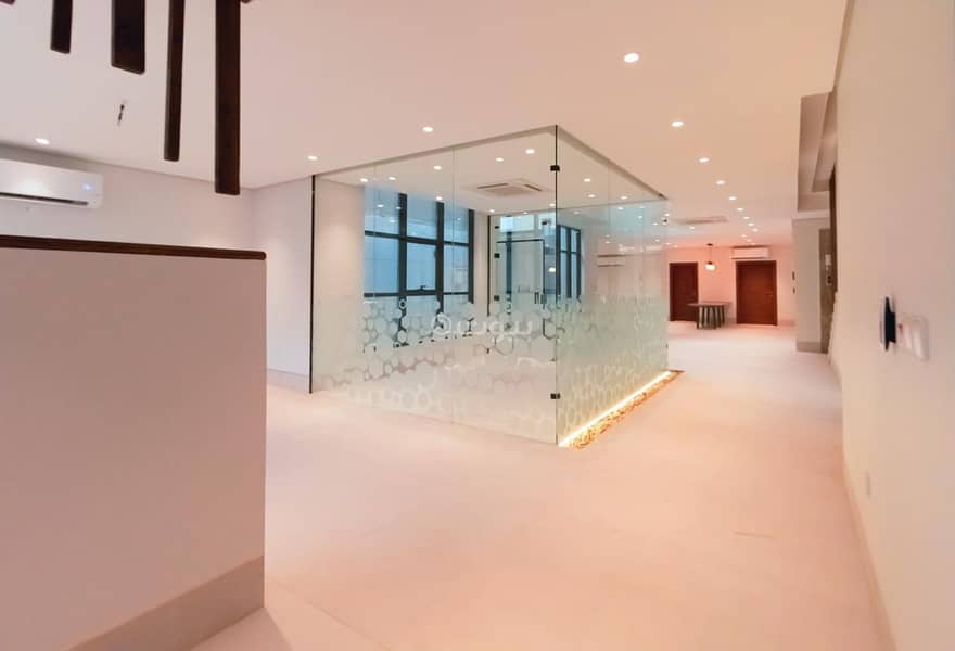 4 bedroom villa in Abhur North, Jeddah 8