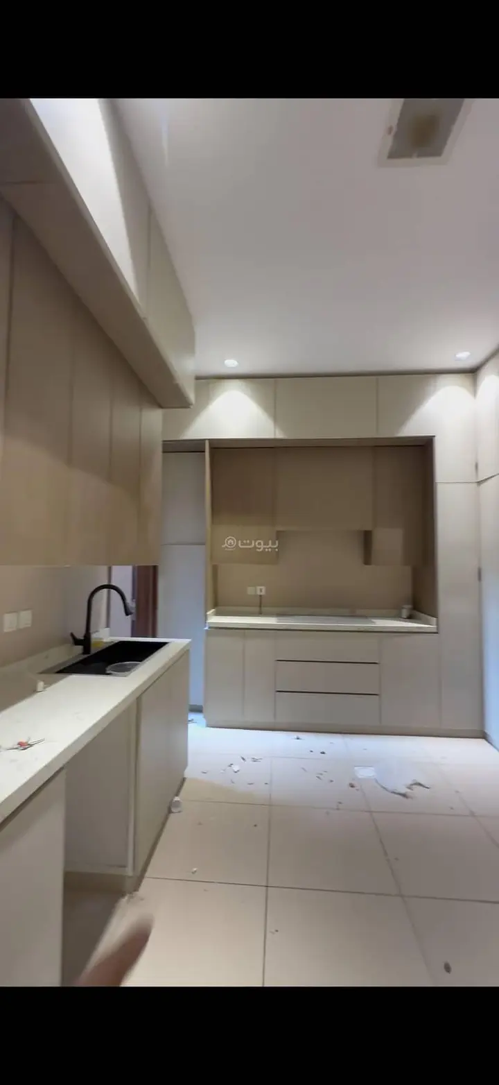5 bedroom villa in Al Aridh, Riyadh 10