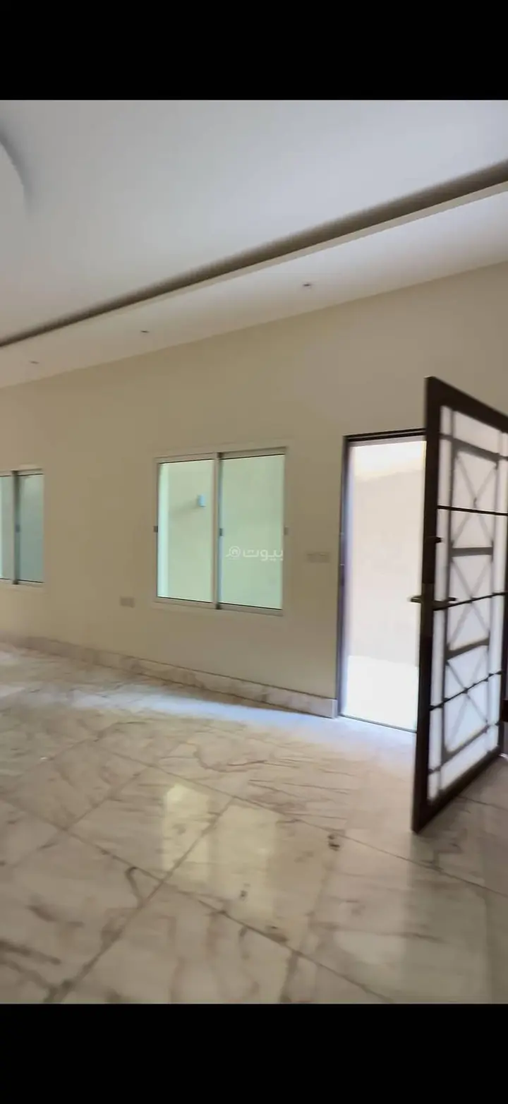 5 bedroom villa in Al Aridh, Riyadh 13
