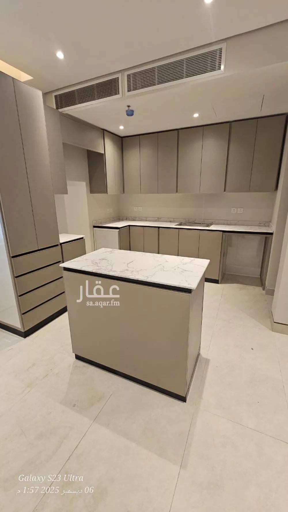 5 bedroom apartment in Al Aridh 6