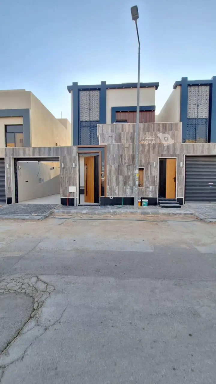 4 bedroom villa in Dhahrat Namar, Riyadh 2