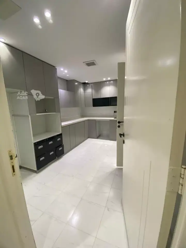 3 bedroom apartment in Dhahrat Laban, Riyadh 18