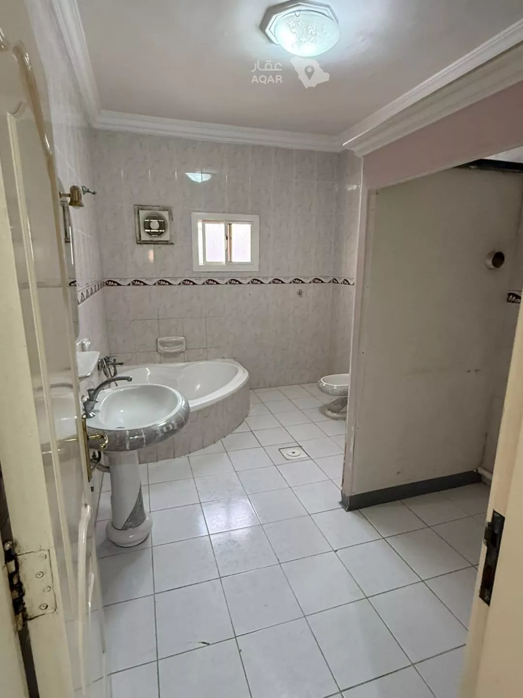 5 bedroom apartment in Al Rawdah, Jeddah 11