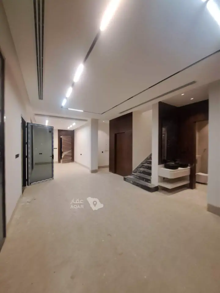 4 bedroom villa in Al Aridh, Riyadh 9